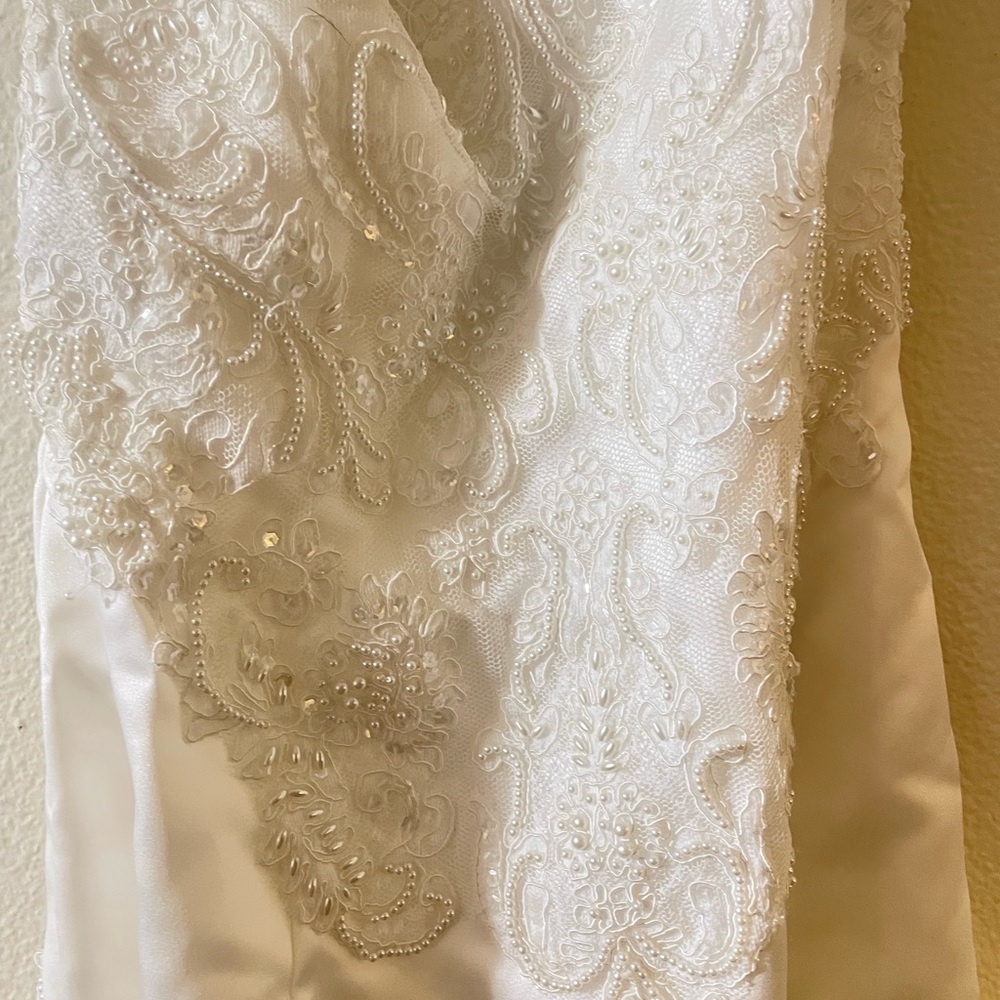 Ivory Lace Appliqué Satin Wedding Gown - Picture 4 of 16